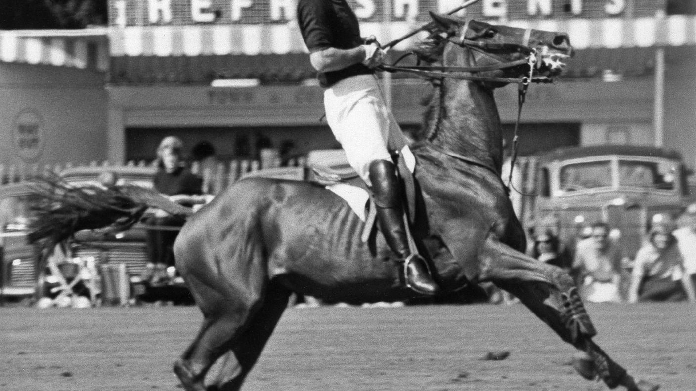 Ha giocato a polo fino al 1971