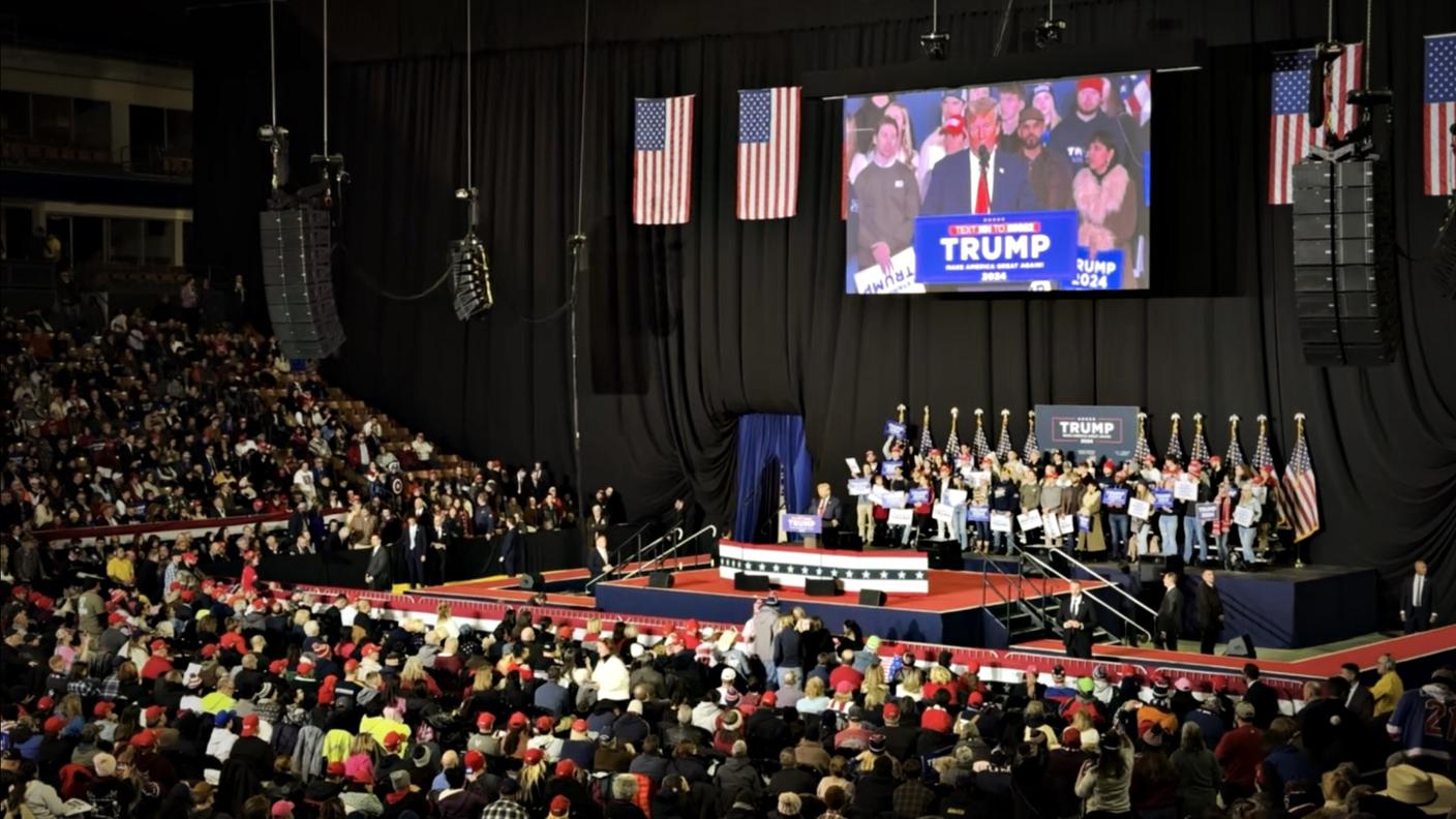 Comizio Trump NH.JPG