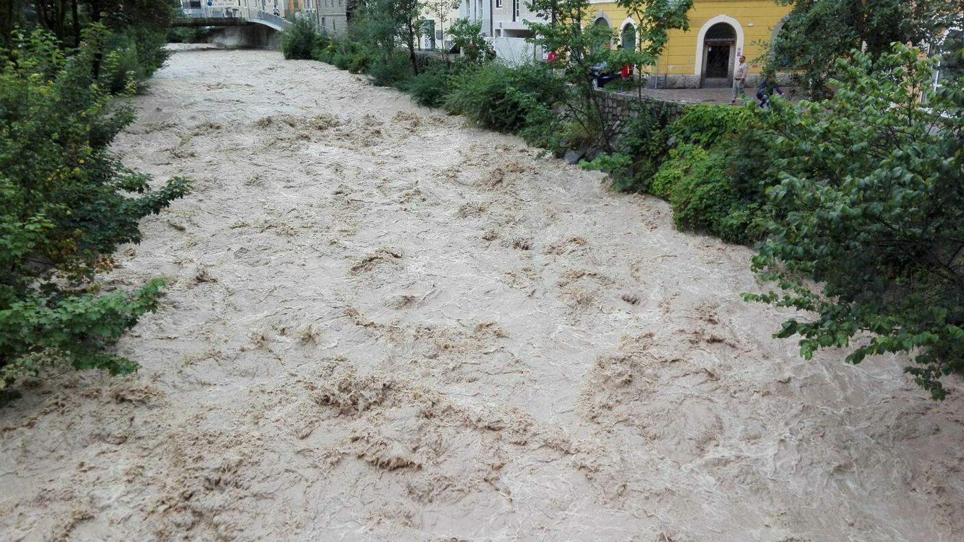 I nubifragi hanno riempito di fango e detriti molti fiumi dell'Alto Adige