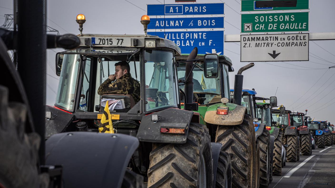 trattori assedio parigi fnsea