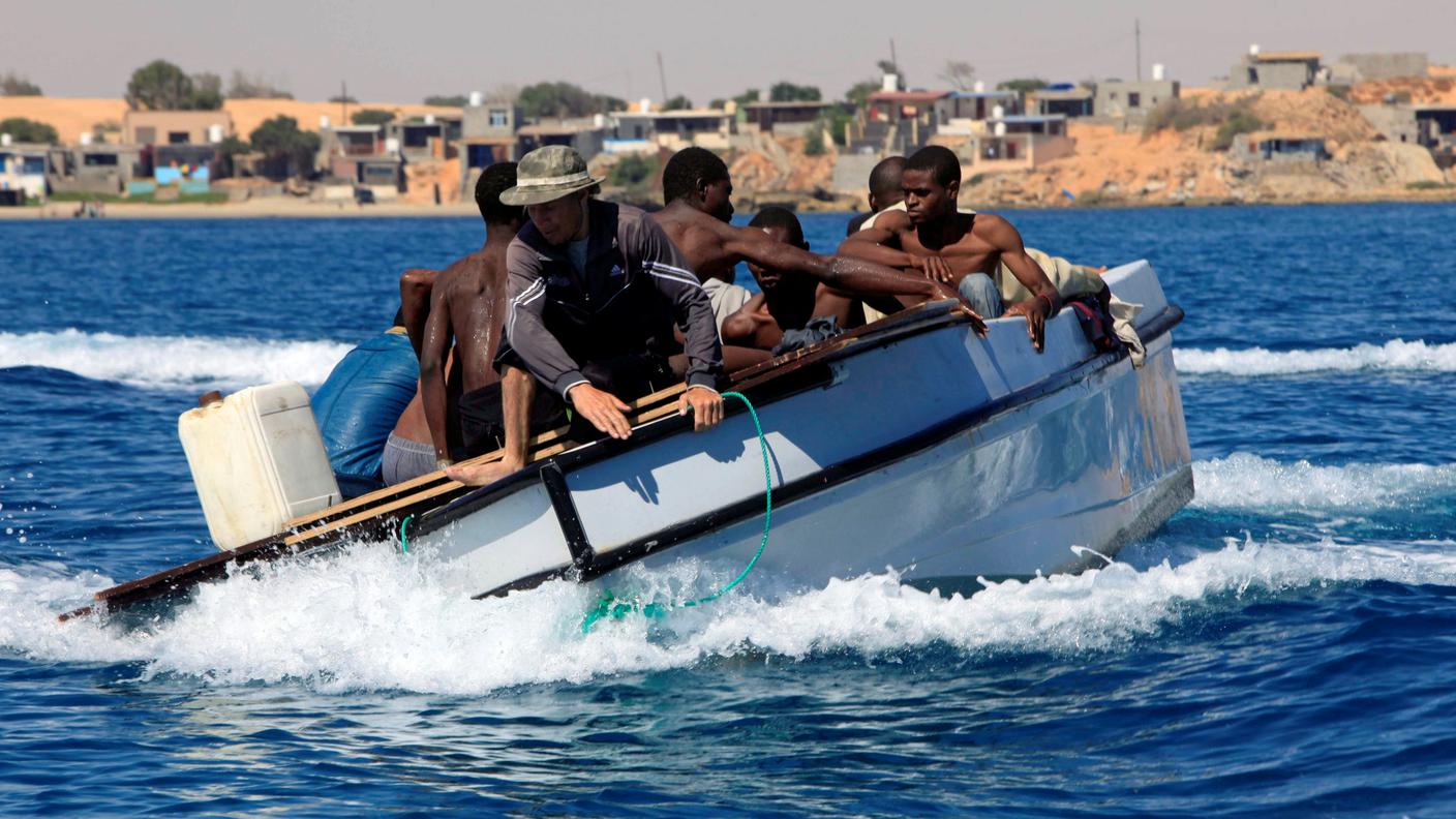 La barca trasportava 120 migranti partiti dalla Somalia e dall'Eritrea