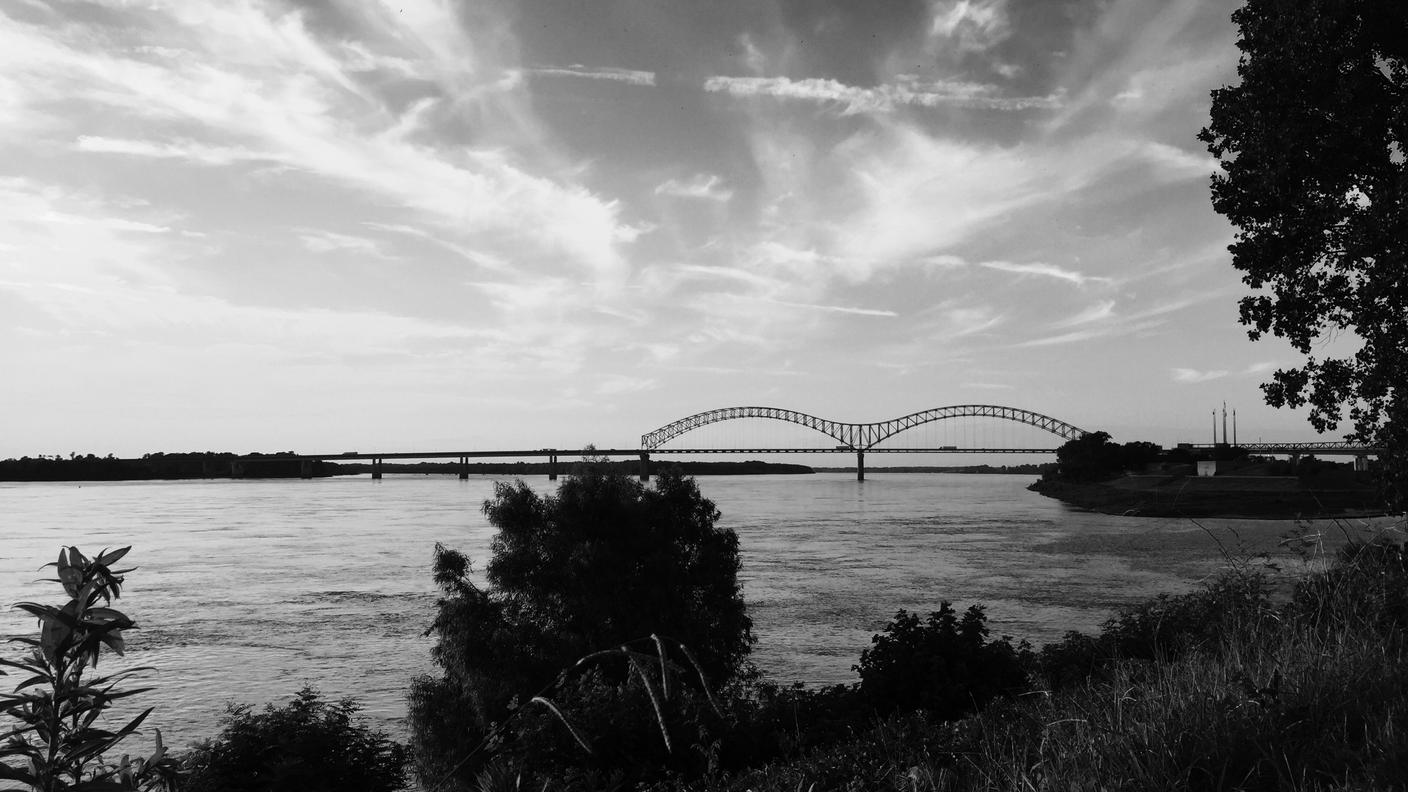 TRA MISSISSIPPI E DESERTO - Memphis è adagiata sulle rive del fiume Mississippi. Ma è un deserto di cibo fresco, spesso inaccessibile per i più poveri