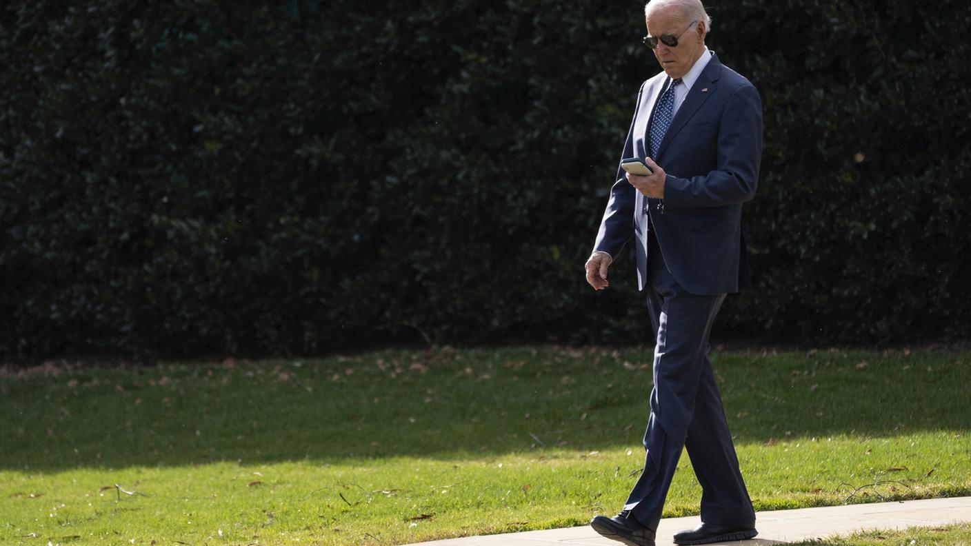 Biden Telefono