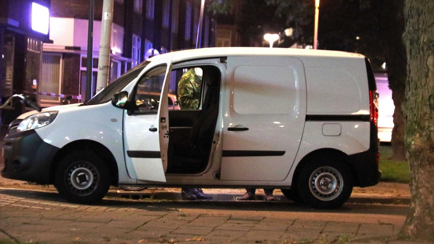 Il furgone sul quale sta indagando la polizia