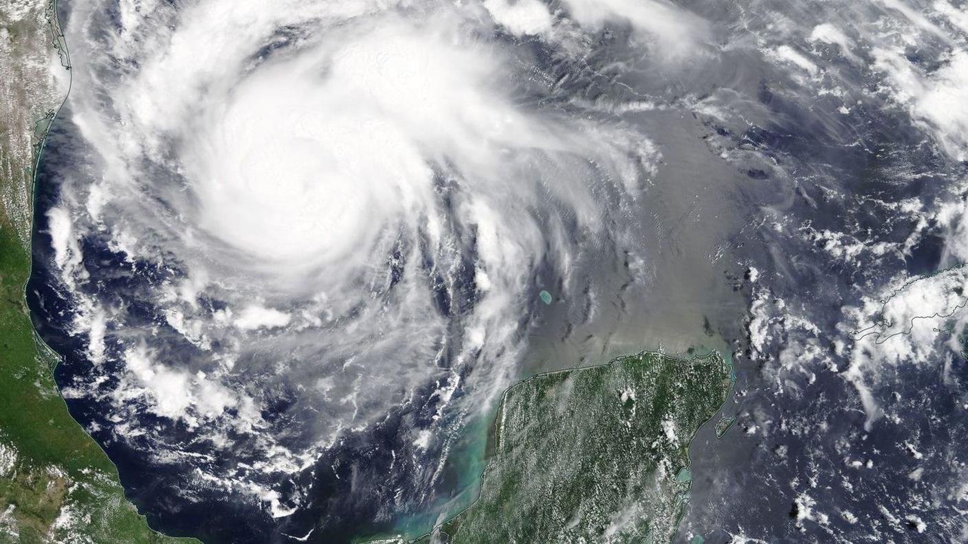 Una foto della NASA mostra l'uragano Harvey sul golfo del Messico