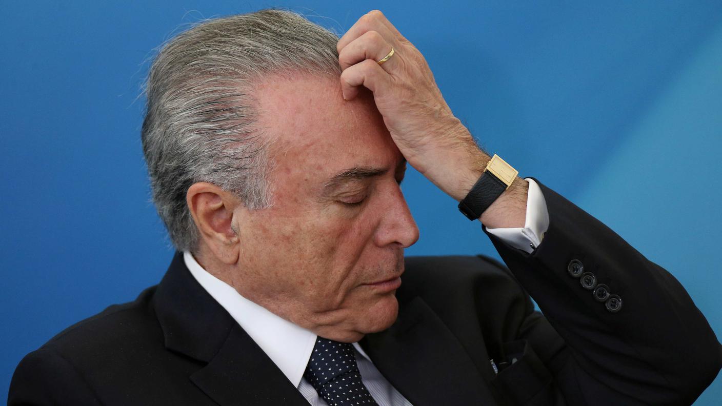 La sospensione del decreto che aboliva la riserva è un grattacapo per Michel Temer