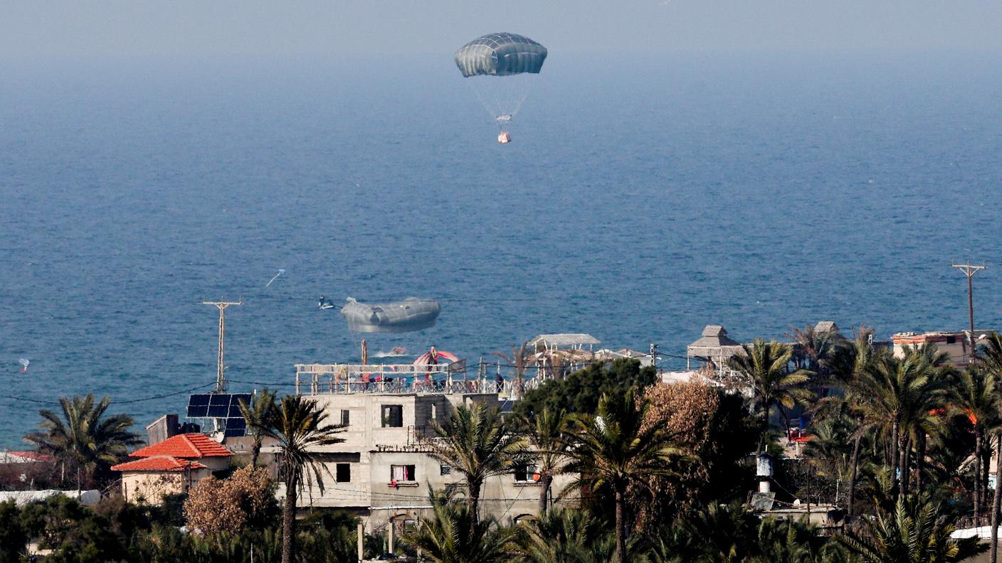Gaza Airdrops2