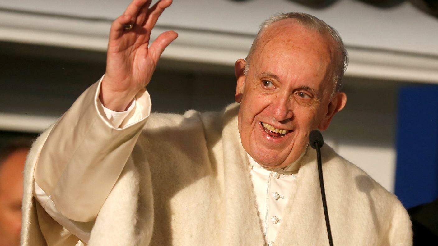 Papa Francesco ha salutato i presenti nella Nunziatura
