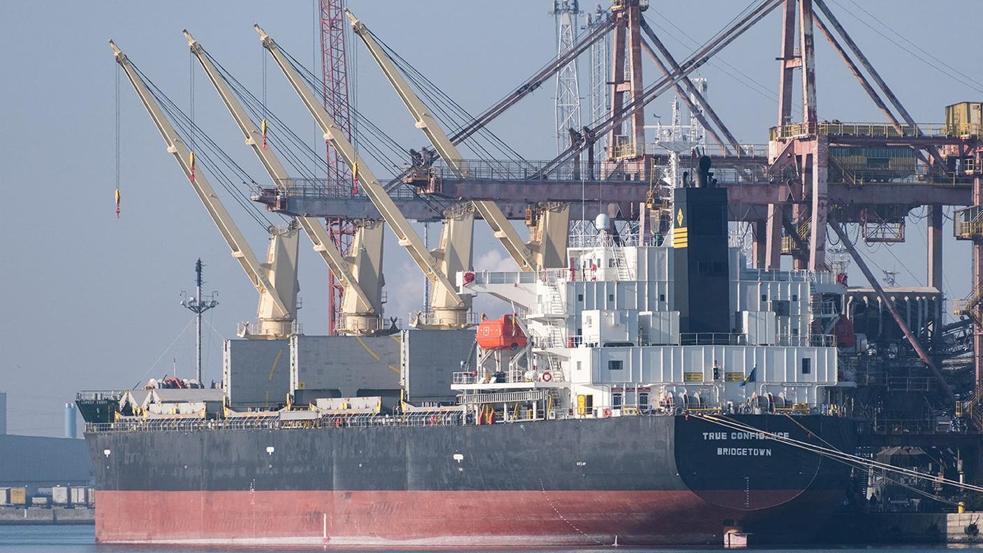 La nave colpita.JPG