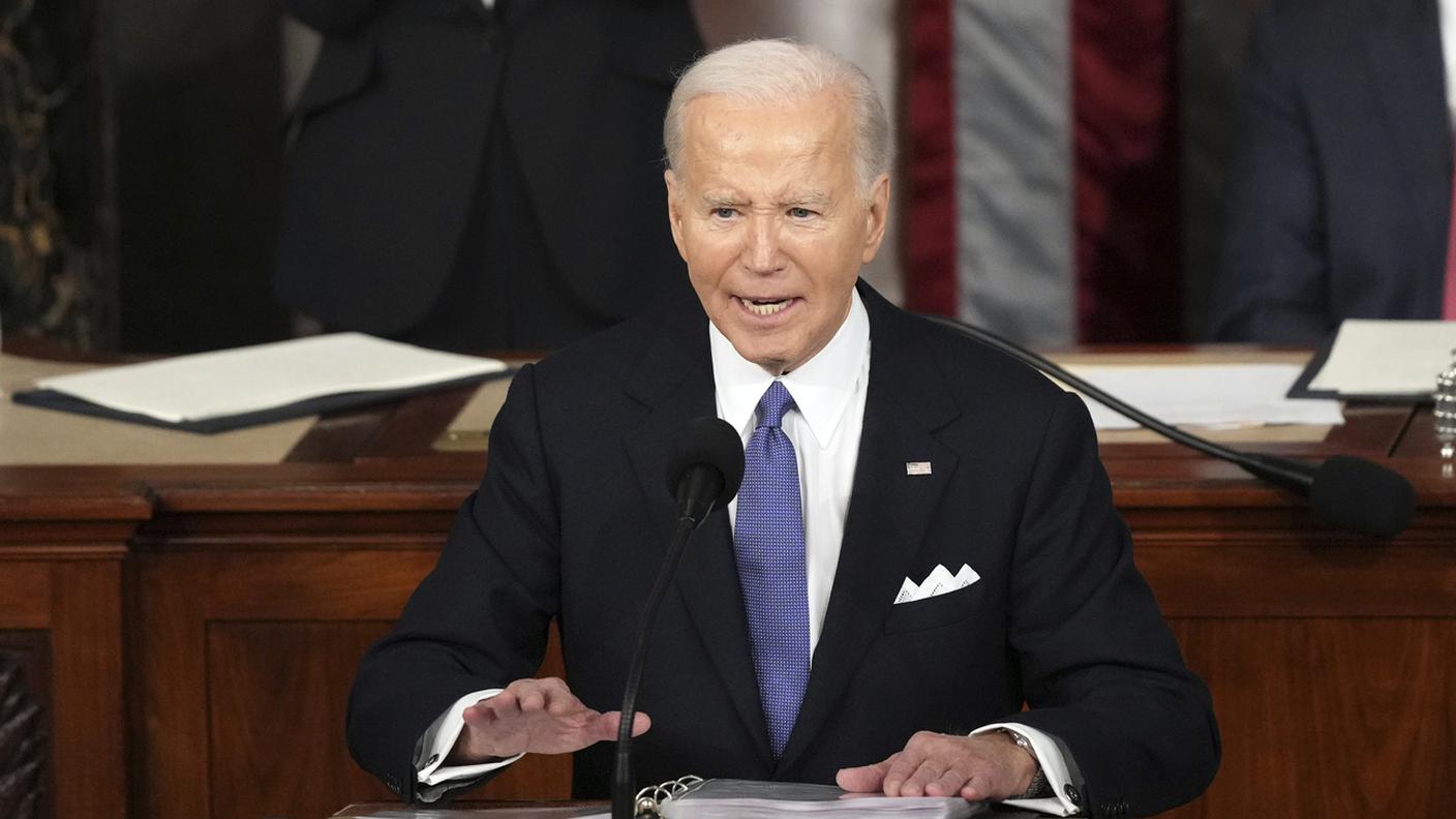 Biden durante il suo discorso di giovedì sera sullo Stato dell'Unione