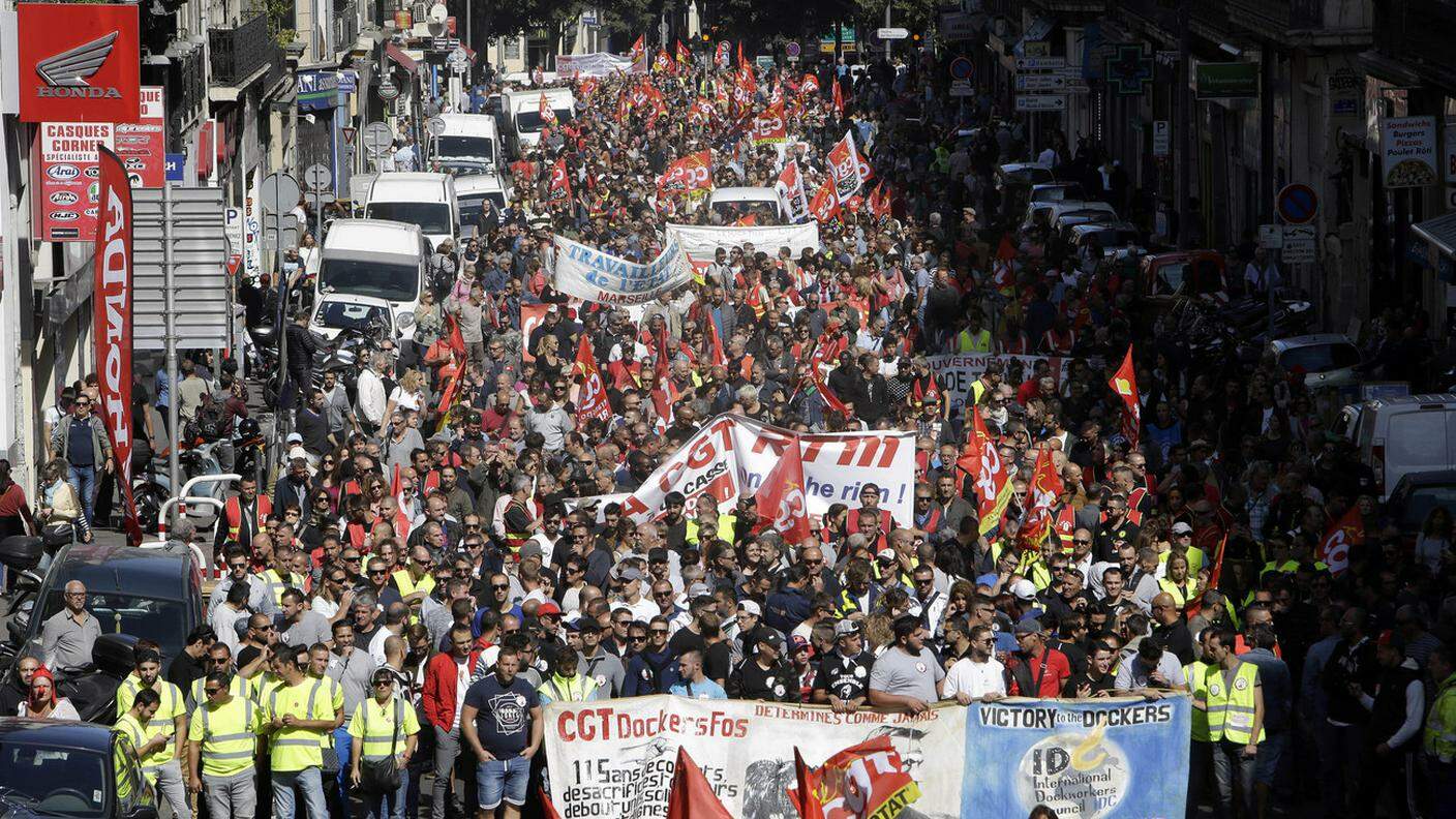 A Marsiglia si contano 60'000 manifestanti