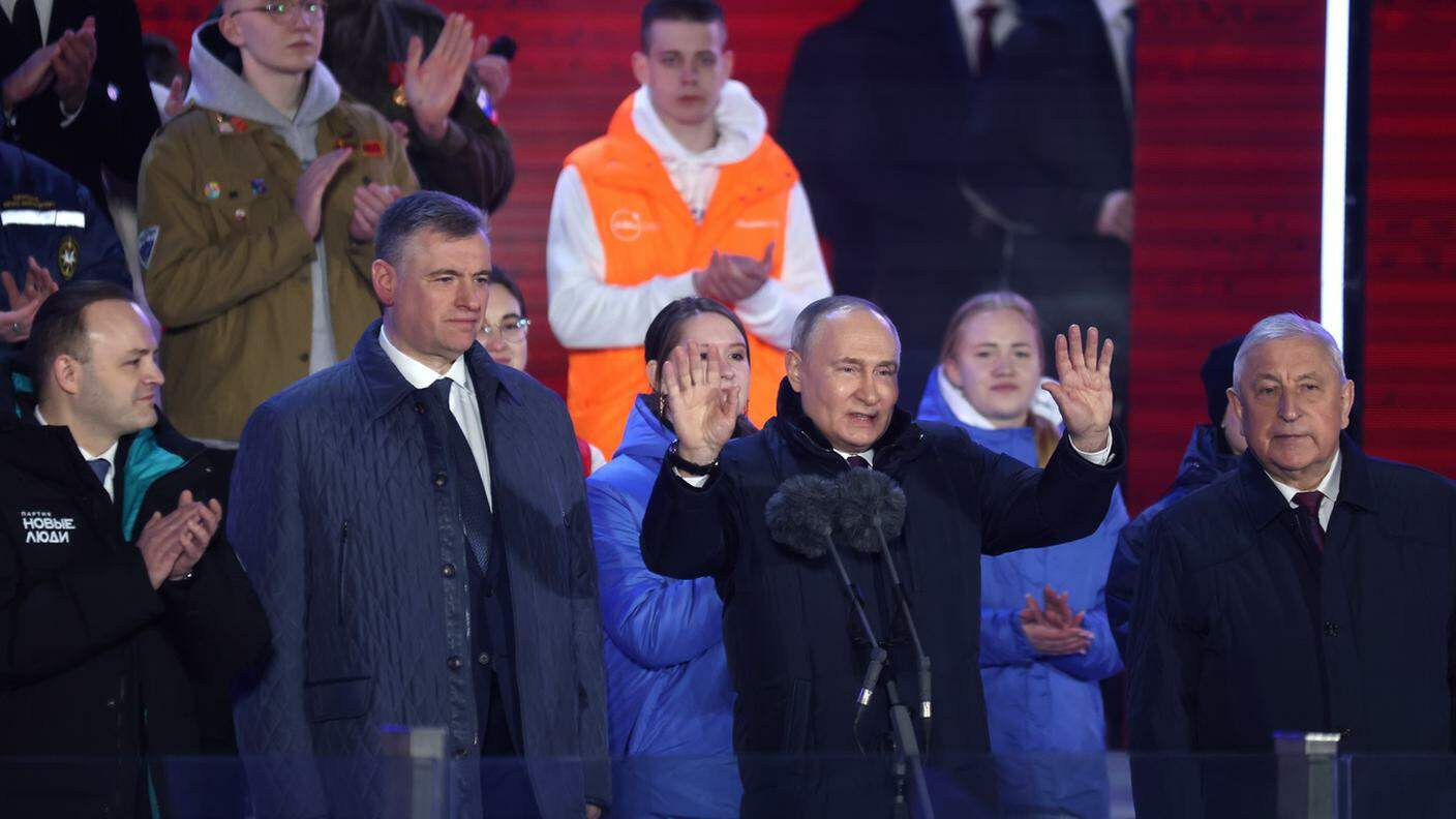 Il presidente Putin è apparso al concerto in Piazza rossa.jpg
