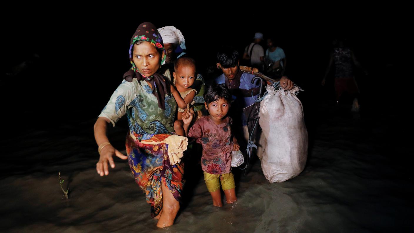 Fuggitivi arrivano a Cox's Bazar