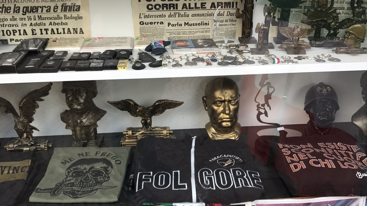 Souvenir fascisti