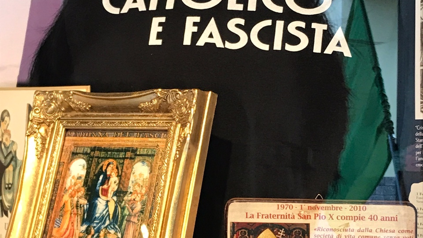 Souvernir fascisti