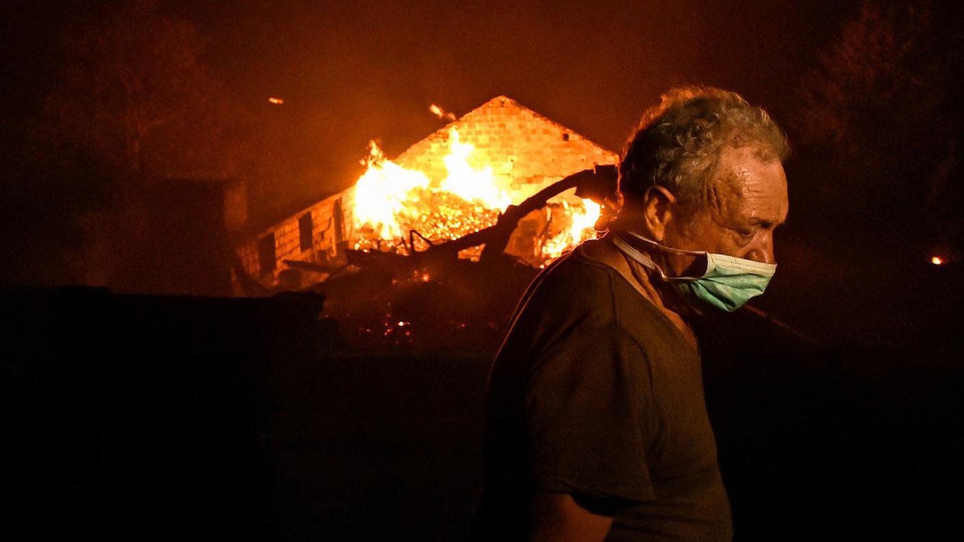 Fiamme nel villaggio di Adica, nel Portogallo centrale