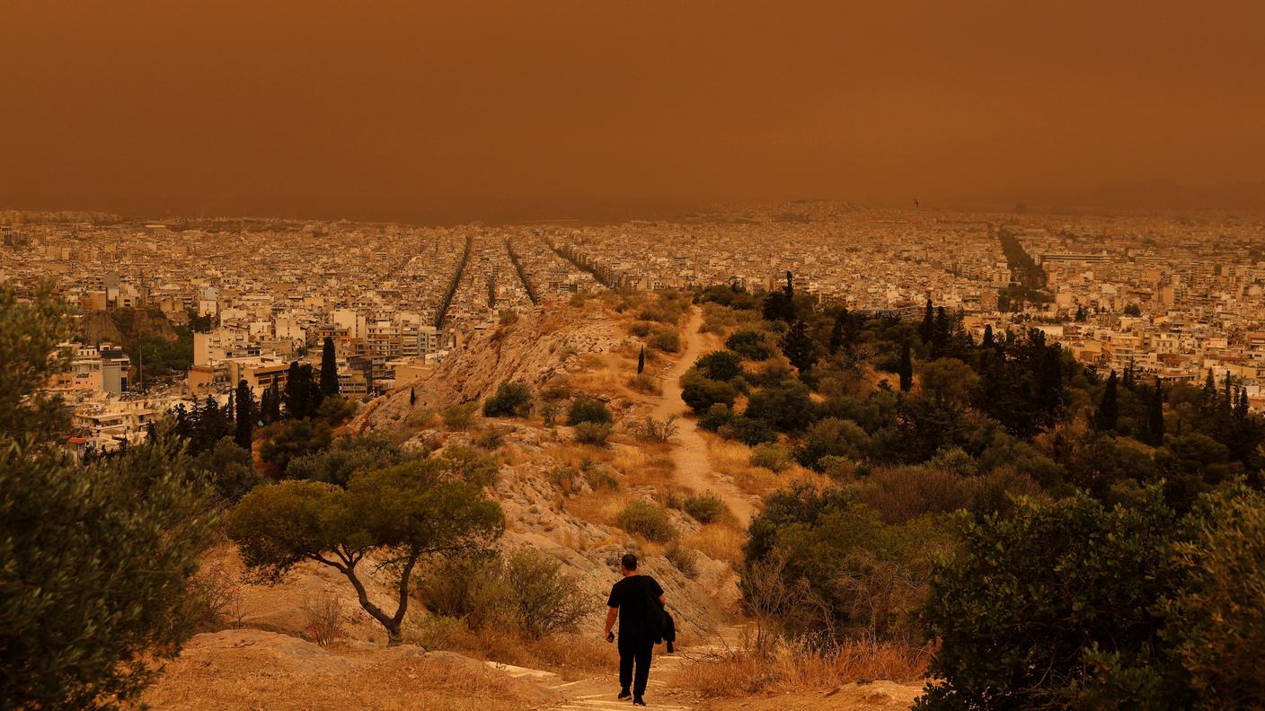 atene e polvere dal Sahara