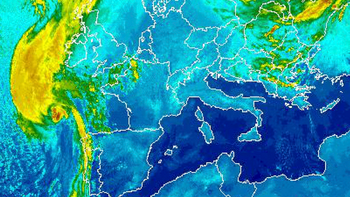 Ophelia, lambito il nord del Portogallo e la Galizia, si avvicina all'Irlanda