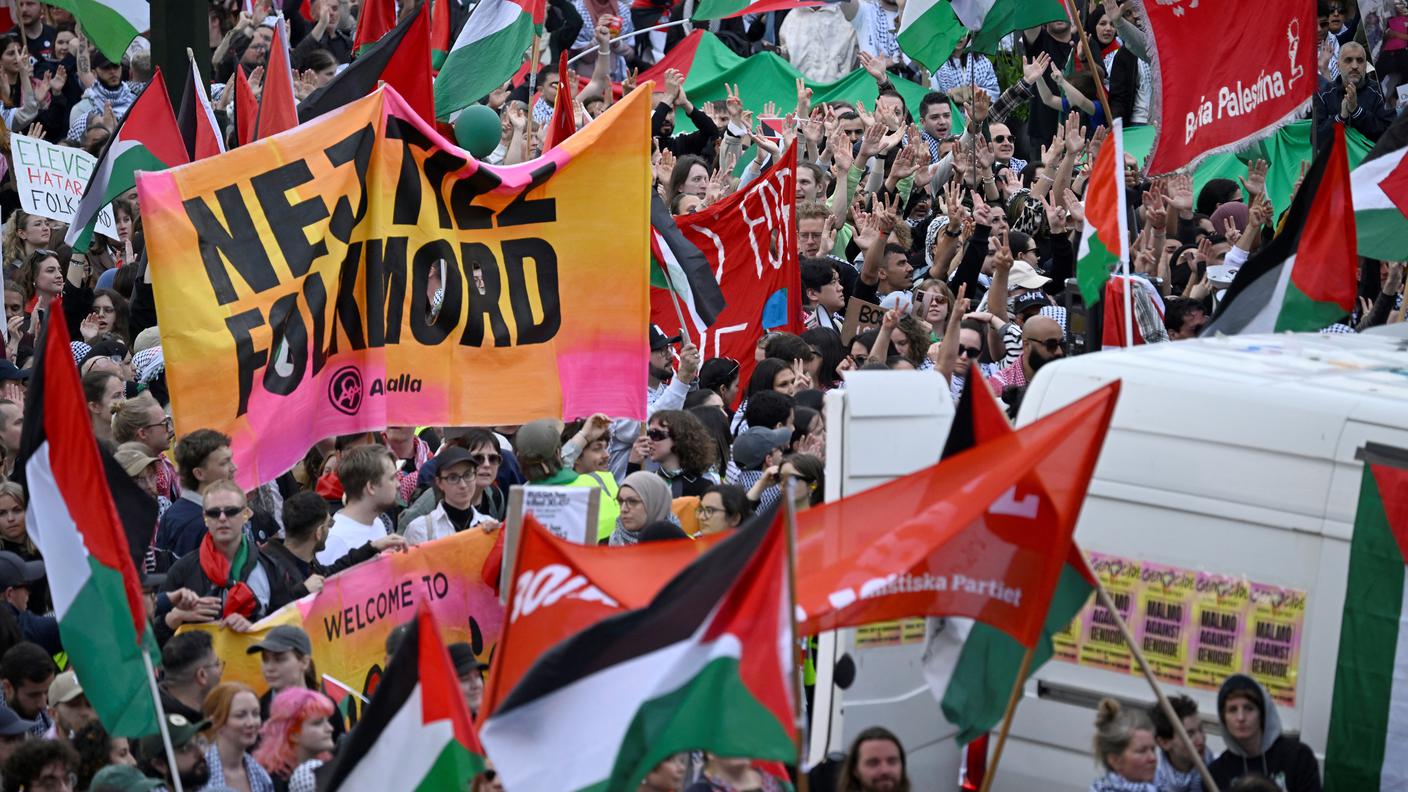 La contestazione pro Gaza è andata in scena sabato a Malmö.JPG