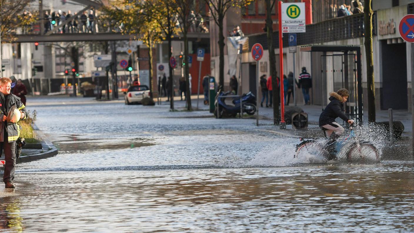 Strade allagate ad Amburgo