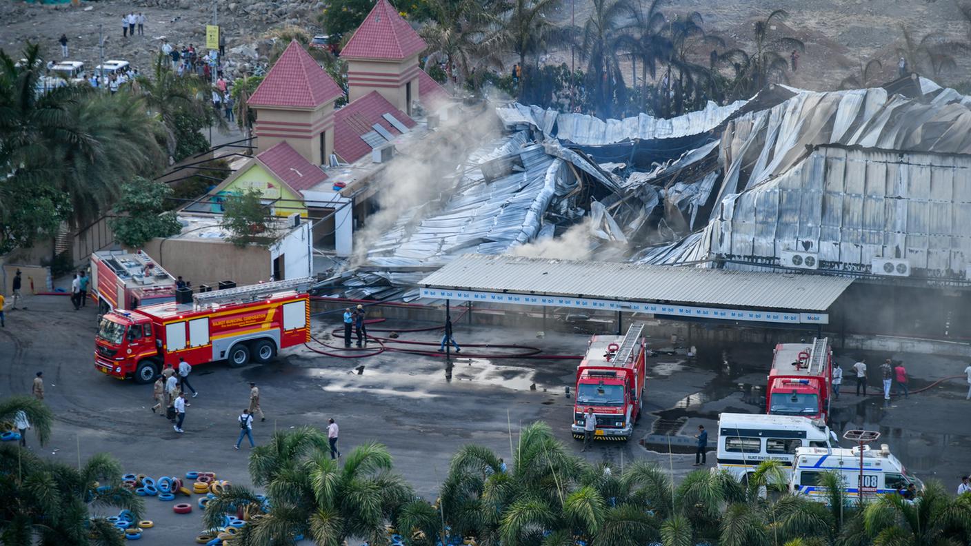 L'incendio è scoppiato in un affollato parco divertimenti nello Stato occidentale del Gujarat

