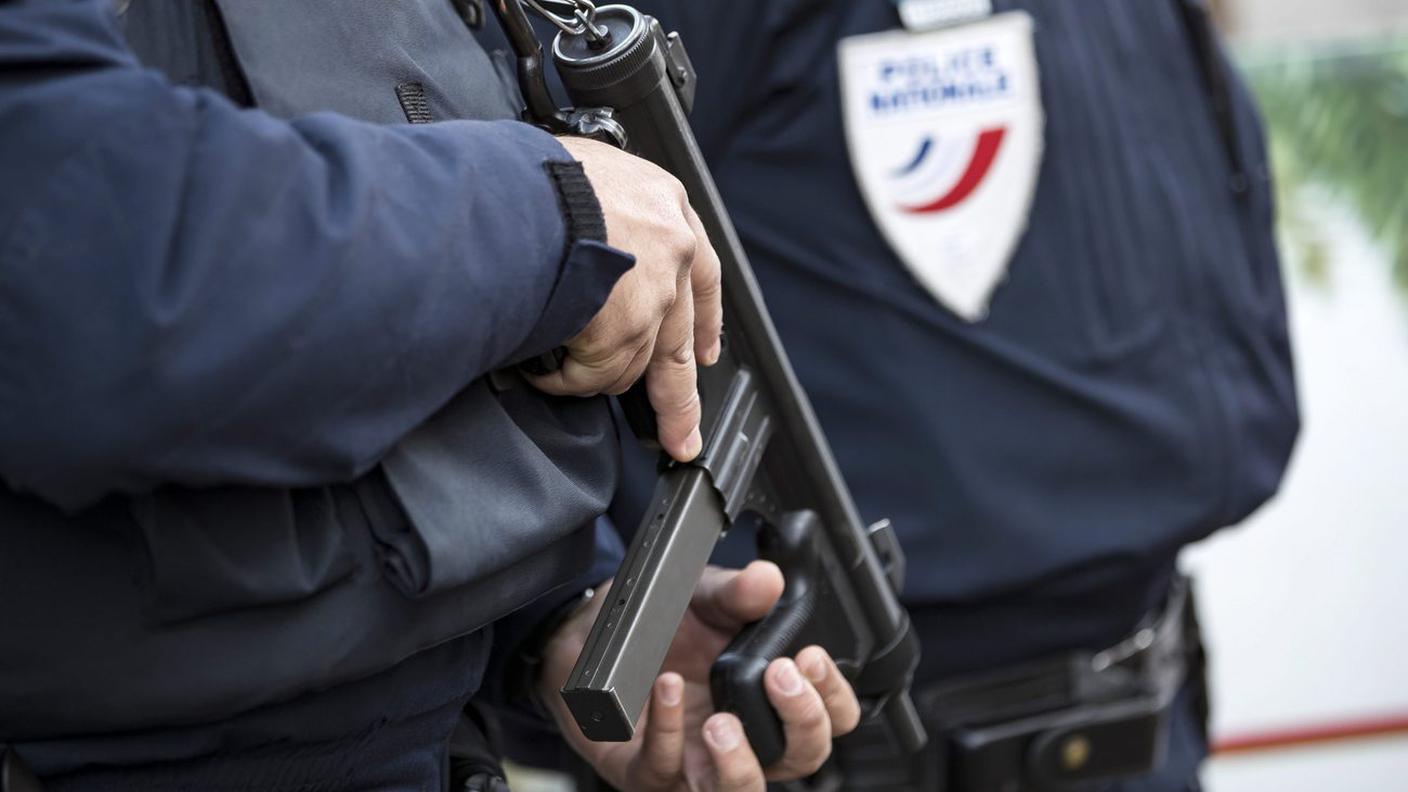 L'uomo arrestato era già conosciuto dalle autorità per reati comuni