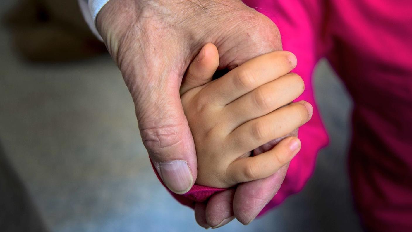 Nella sentenza non viene mai fatta menzione dell'età della vittima 