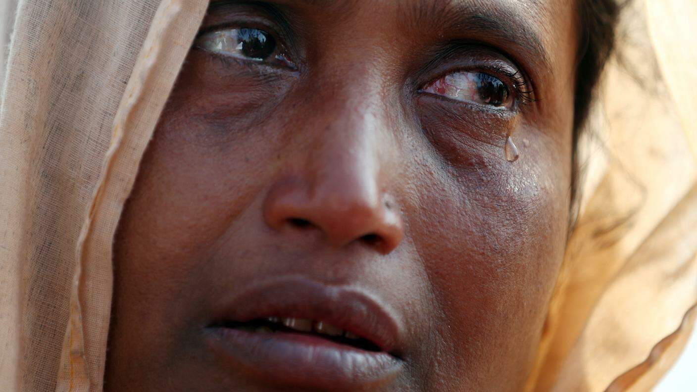Fatema, 35 anni, piange il marito ucciso dall’esercito