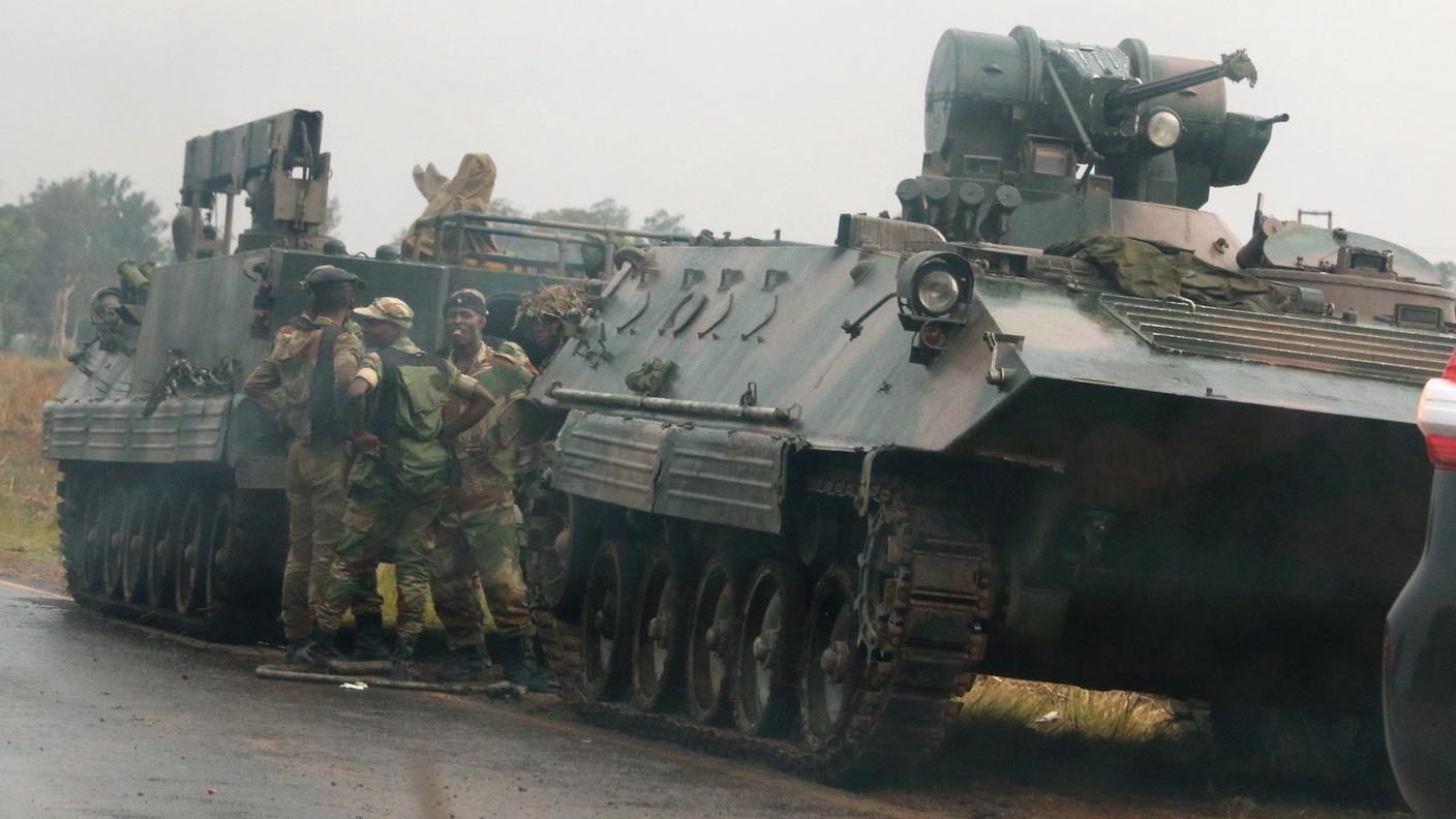 Cingolati dell'esercito dello Zimbabwe