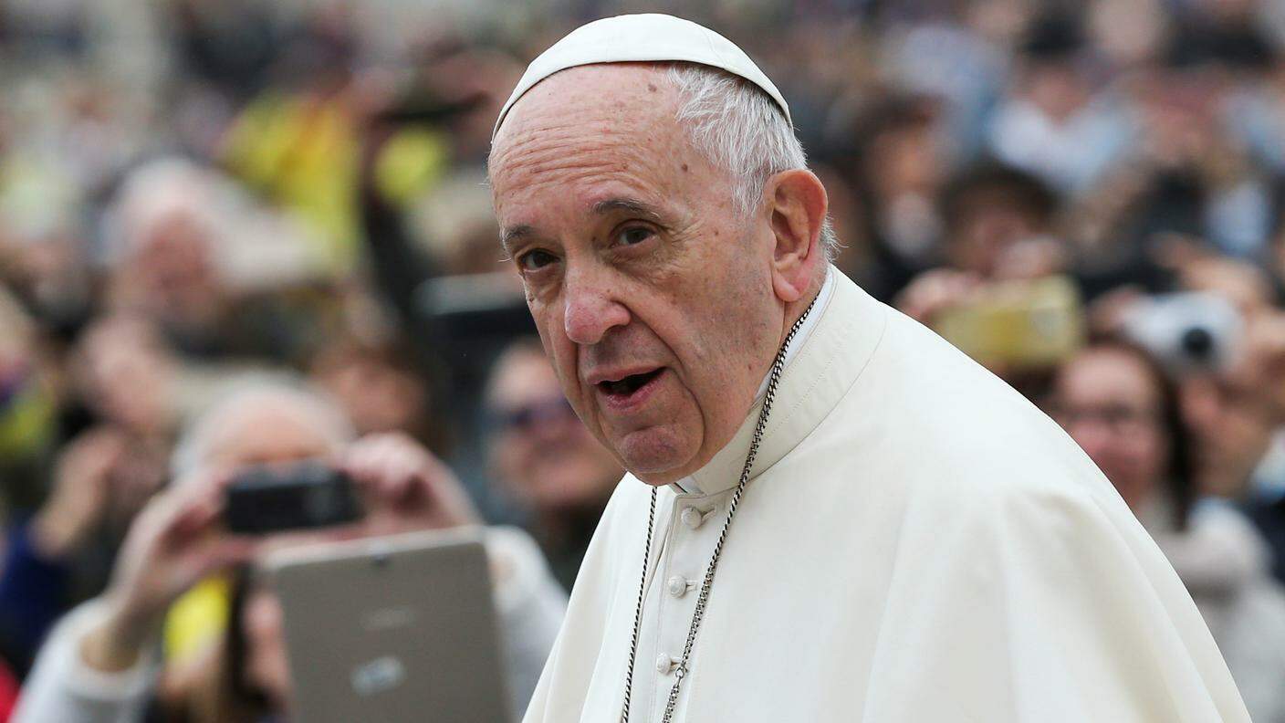 Papa Francesco chiede un supplemento di saggezza in merito al fine vita