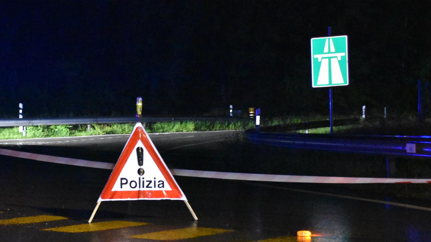 La galleria autostradale del Ceneri verso nord è stata chiusa.jpeg