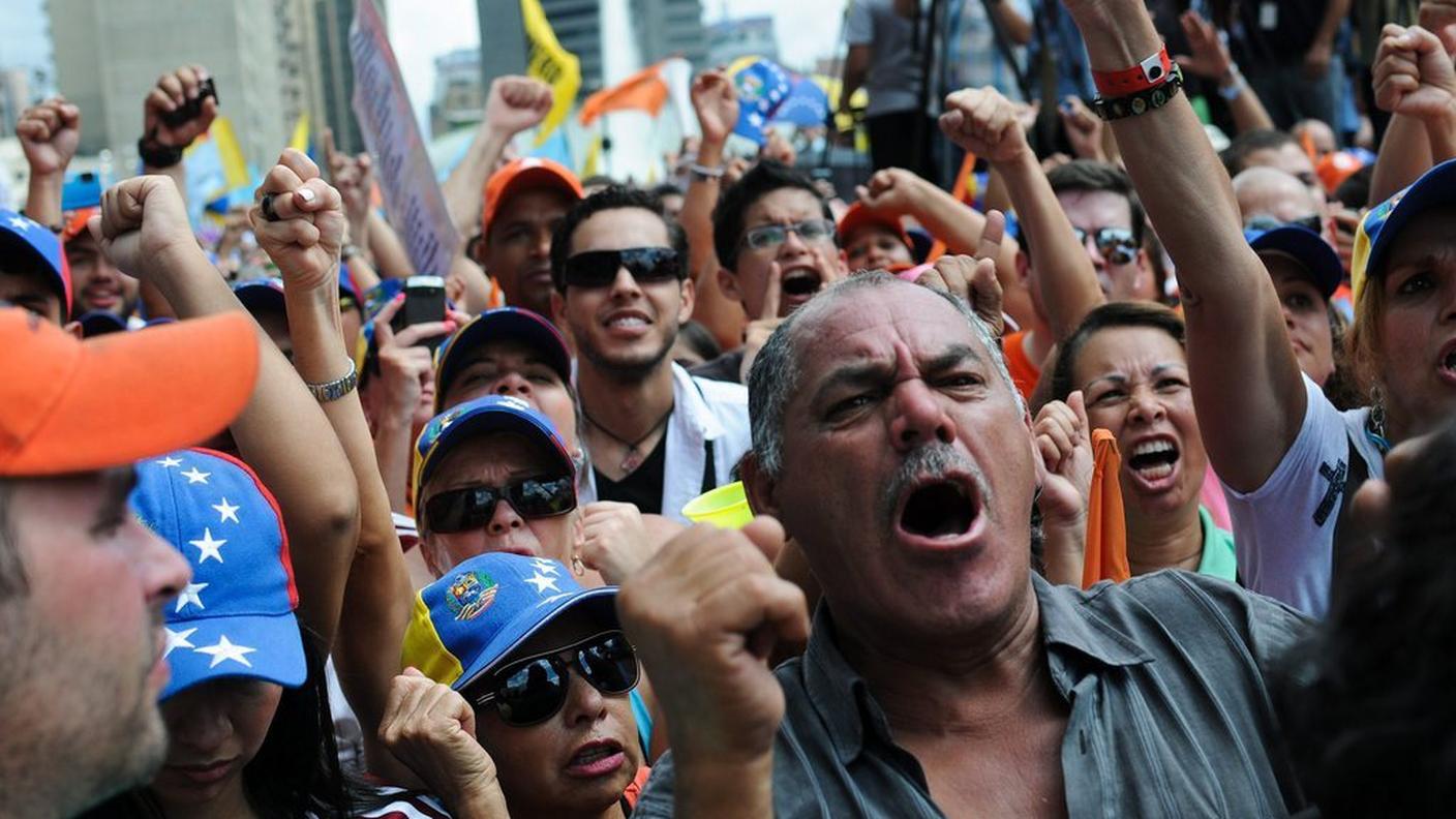 Le proteste in Venezuela contro il presidente Maduro