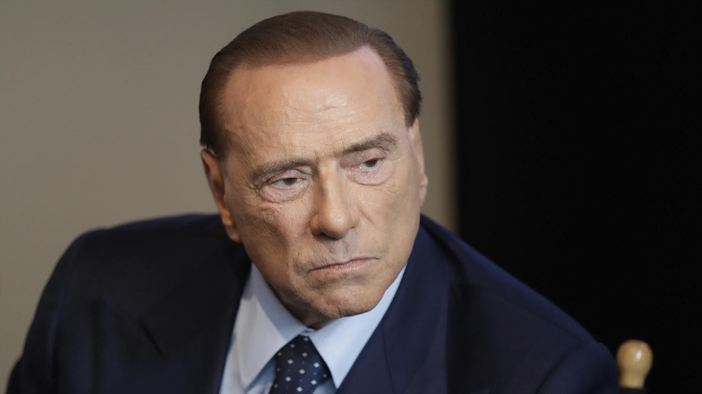 Berlusconi ha contestato, tra l'altro, la presunta retroattività nell'applicazione della legge