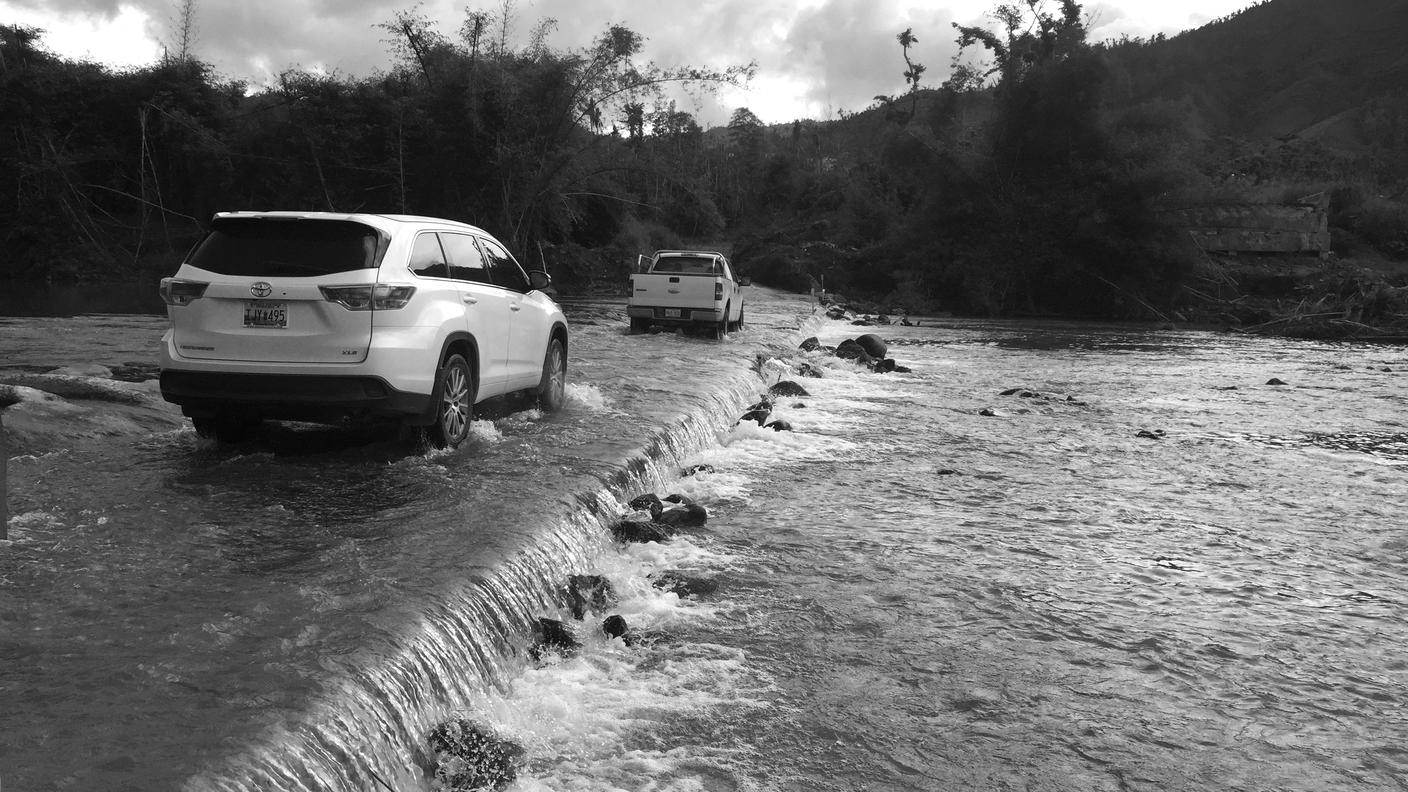 L'attraversamento in auto del fiume