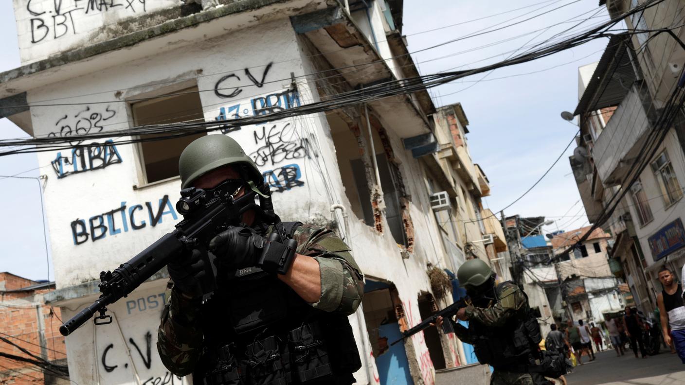 L'esercito alla Ilha do Governador