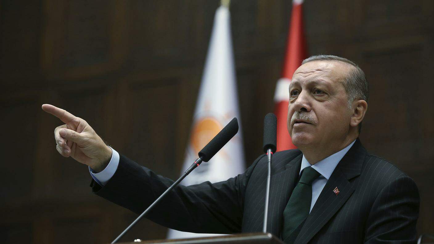 Erdogan: "Indignazione nel mondo islamico"