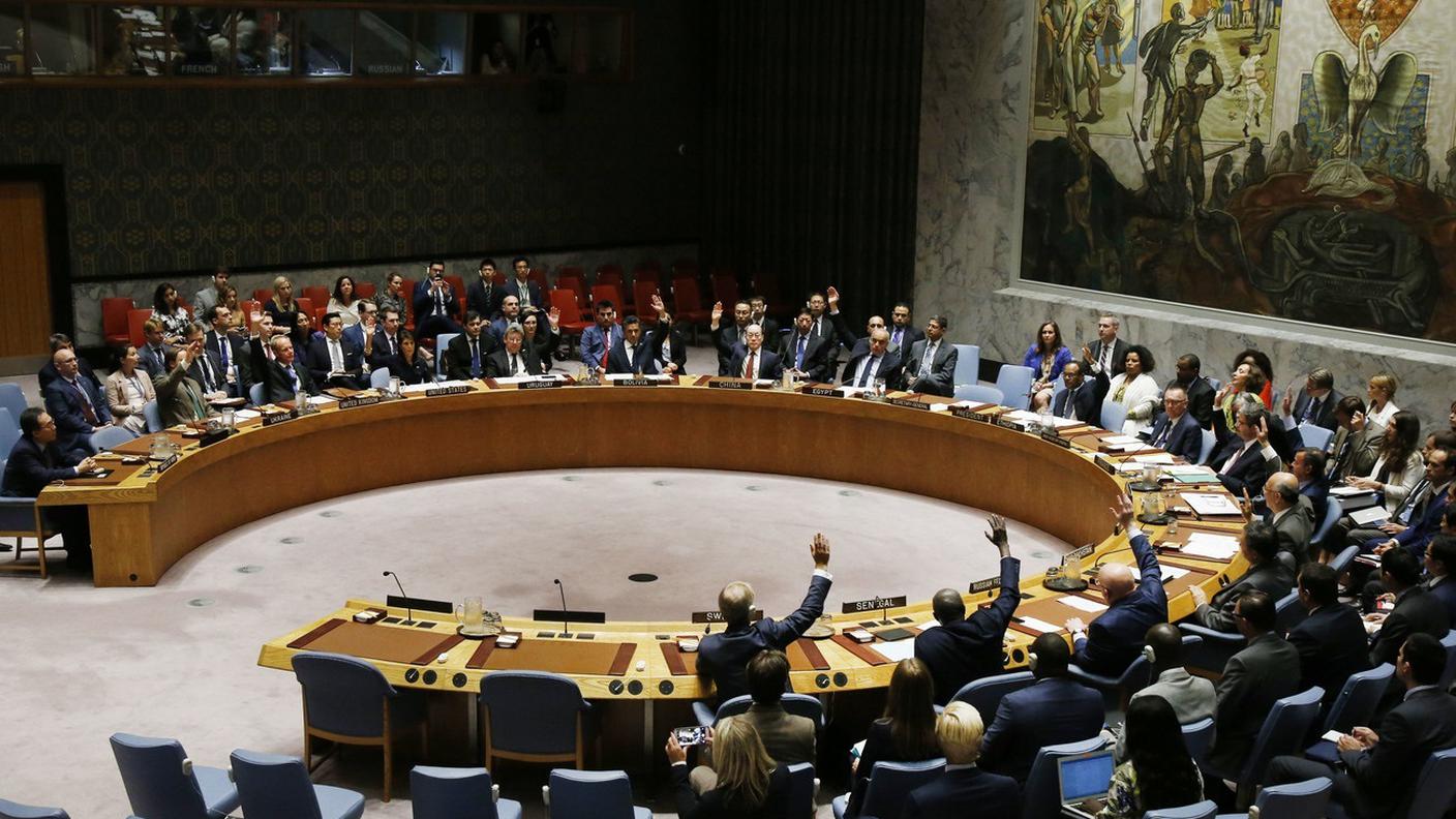 Tra i paesi che hanno chiesto la riunione d'emergenza ci sono Francia, Gran Bretagna e Italia