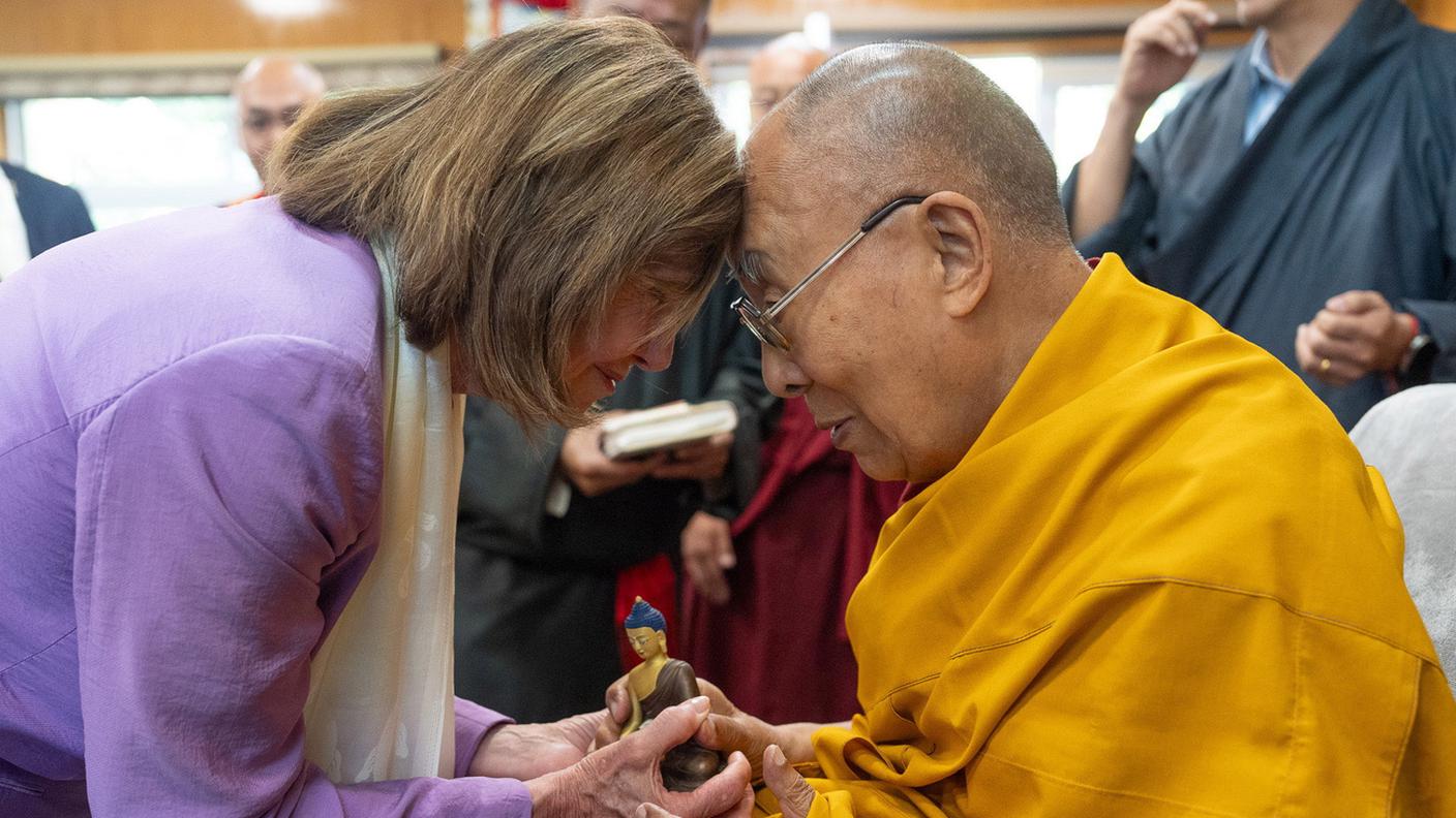 L'incontro a metà giugno con Nancy Pelosi.jpg