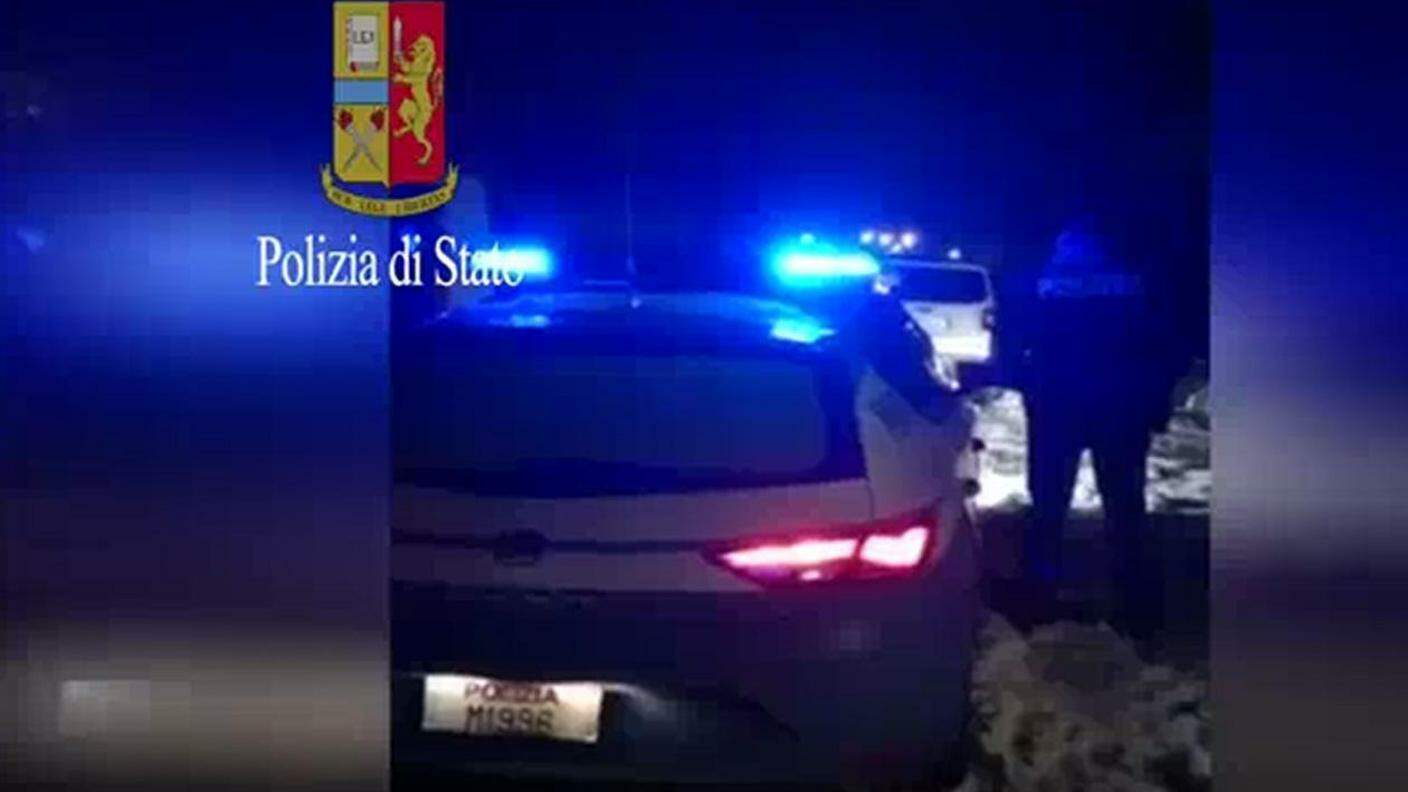 Polizia perquisisce membri estrema destra a Varese