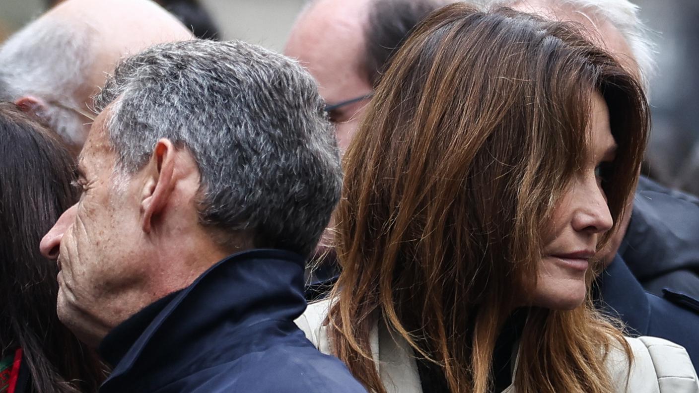 L'ex presidente Nicolas Sarkozy e la moglie Carla Bruni.jpg