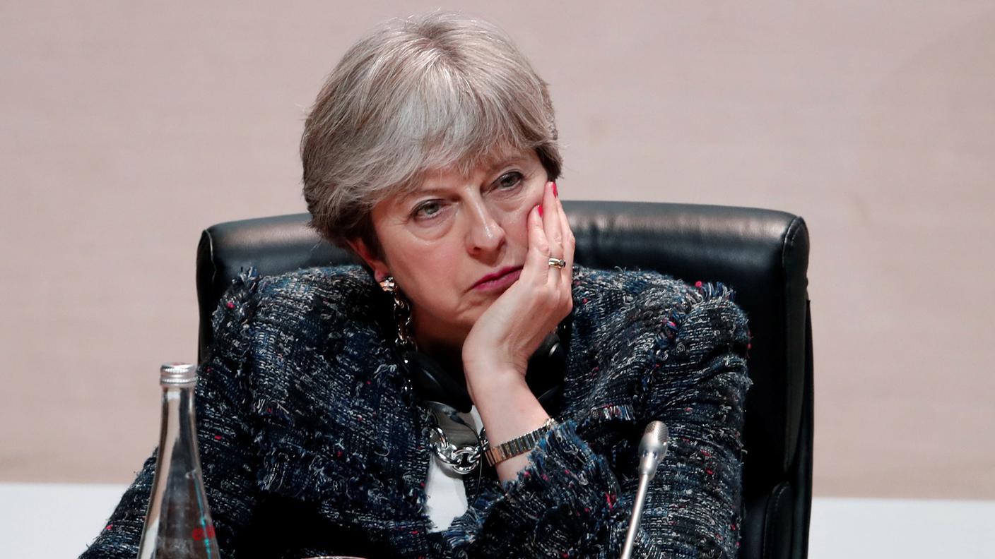 Sconfitta di misura per Theresa May alla Camera dei Comuni