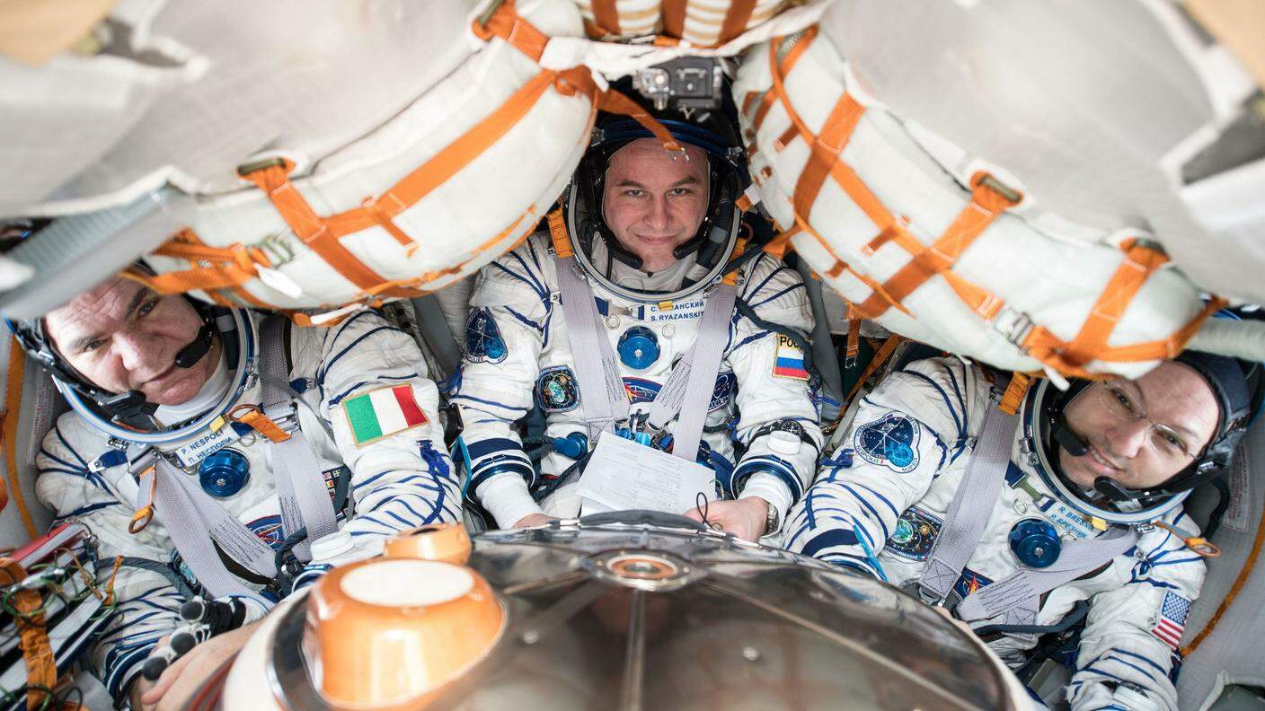 I tre astronauti della Soyuz nel viaggio di ritorno sulla Terra giovedì