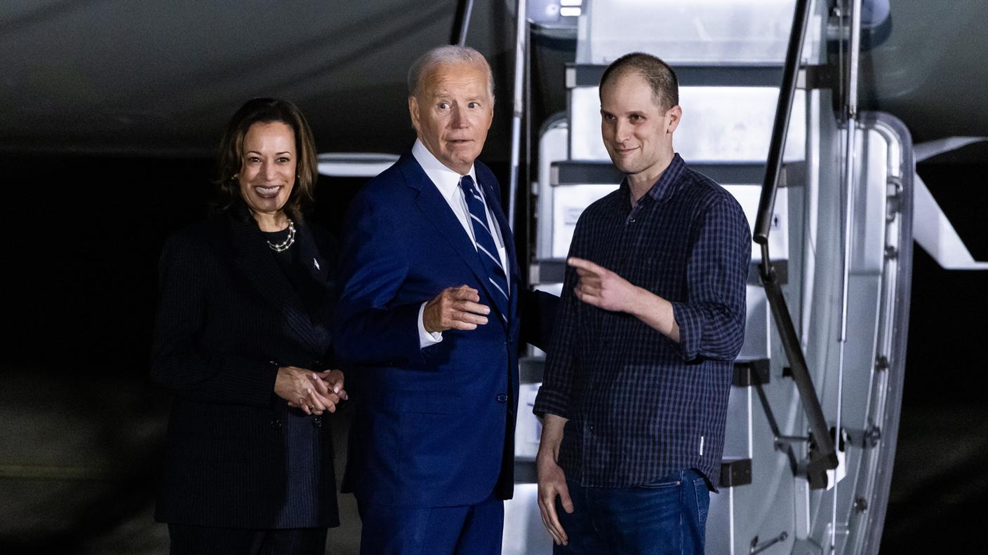 Kamala Harris e Joe Biden accolgono Evan Gershkovich