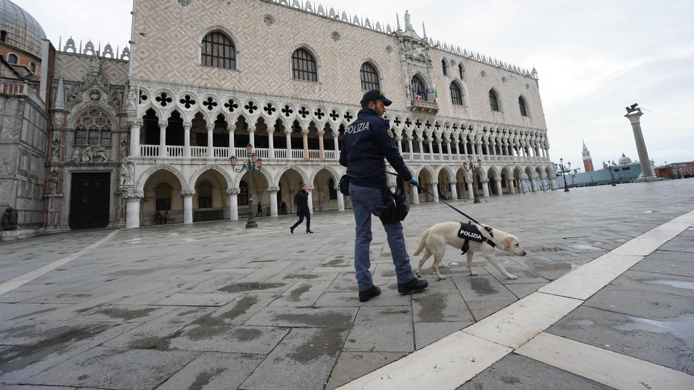 Le indagini sono affidate alla polizia di Stato italiana 