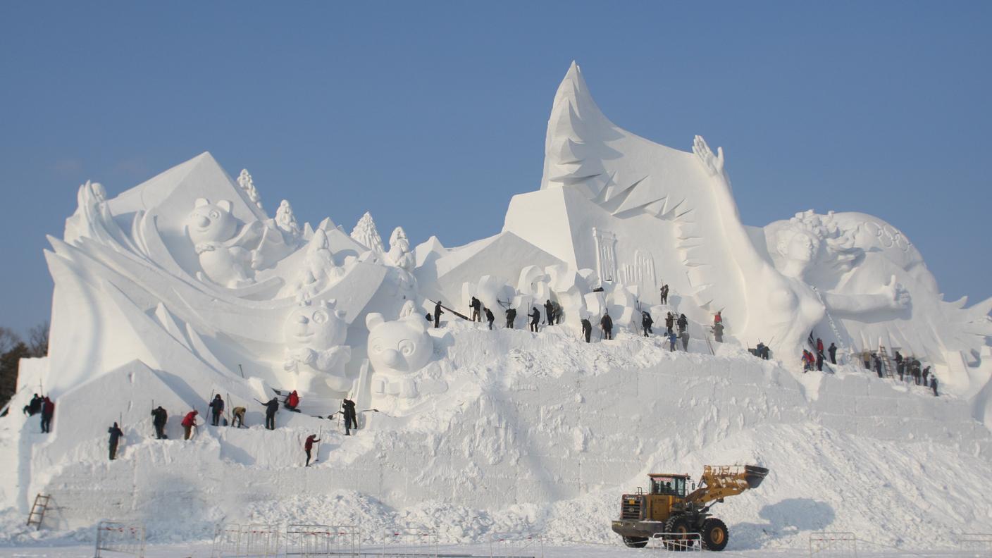 La preparazione di una scultura