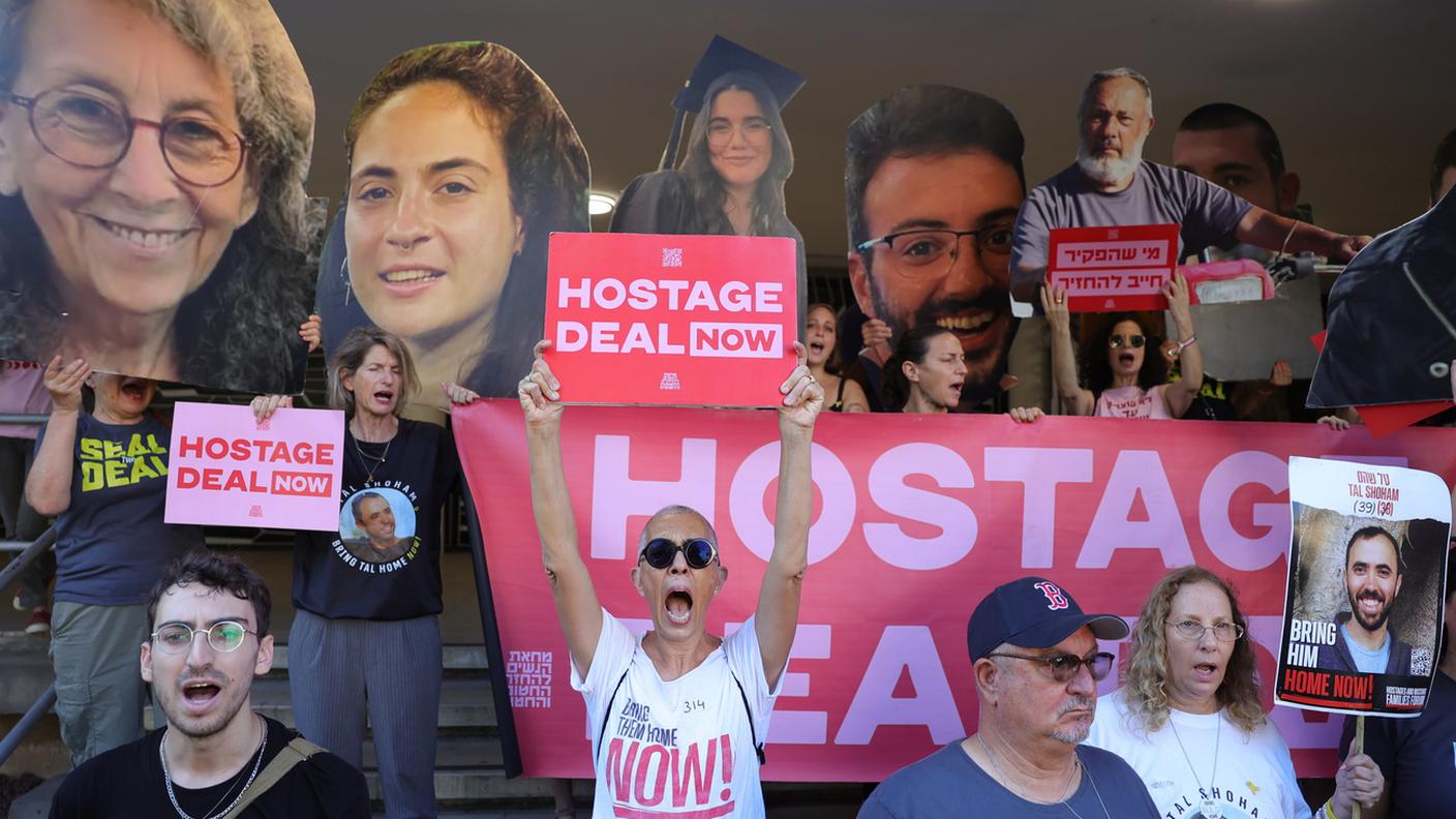 A Tel Aviv giovedì la protesta delle famiglie degli ostaggi detenuti da Hamas.jpg