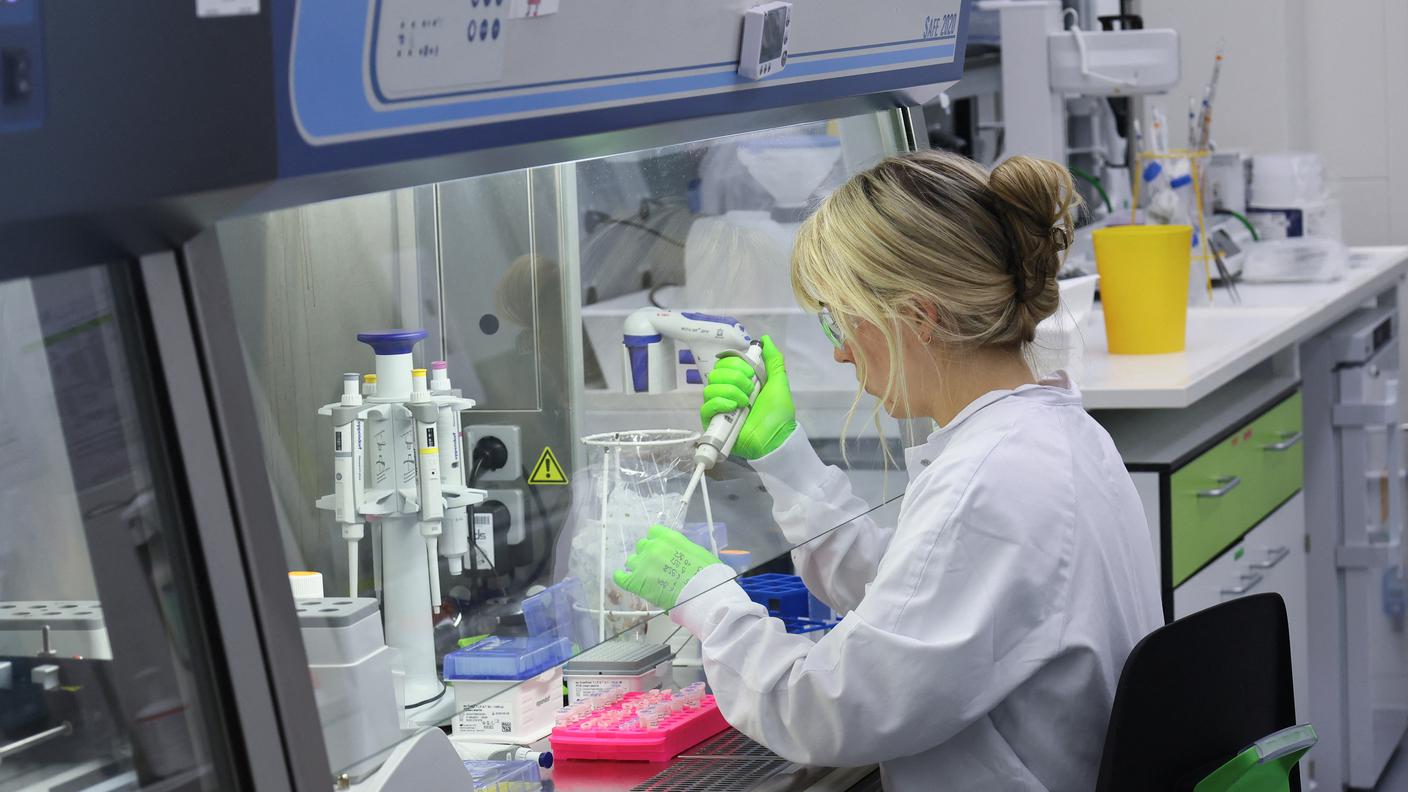 Il laboratorio della BioNTech a Mainz (Germania), dove si sviluppano i vaccini mRNA.JPG