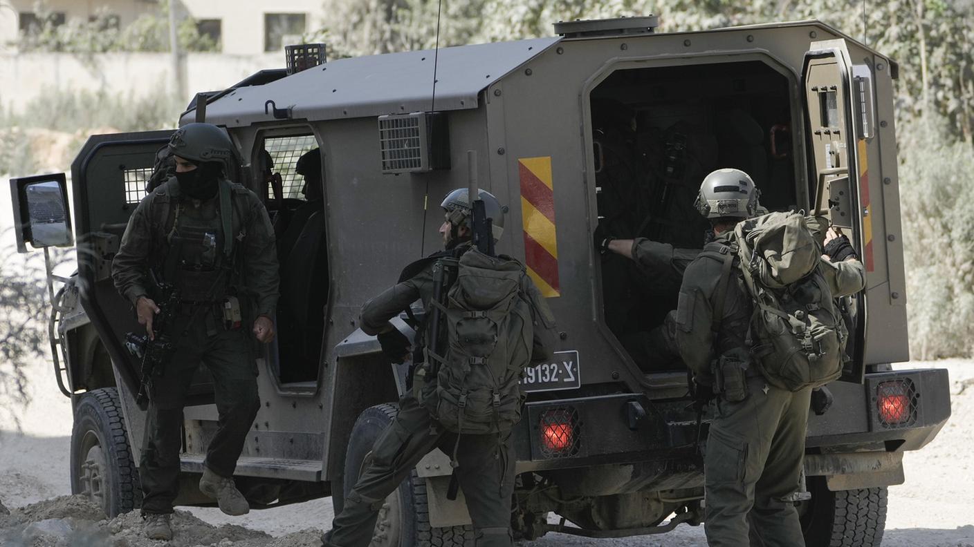 L'irruzione dei soldati israeliani nel campo profughi di Nur Shams, Tulkarem