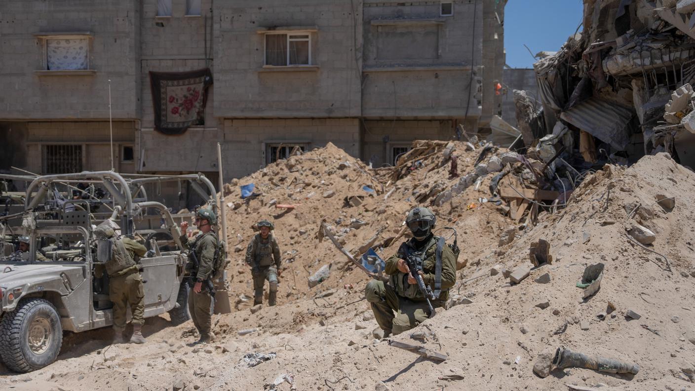 Sei ostaggi ritrovati morti a Rafah