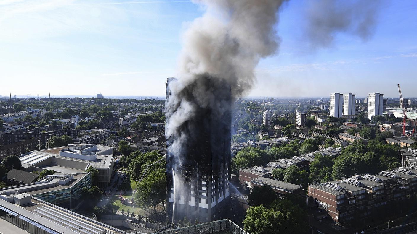 incendio Grenfell Tower a Londra